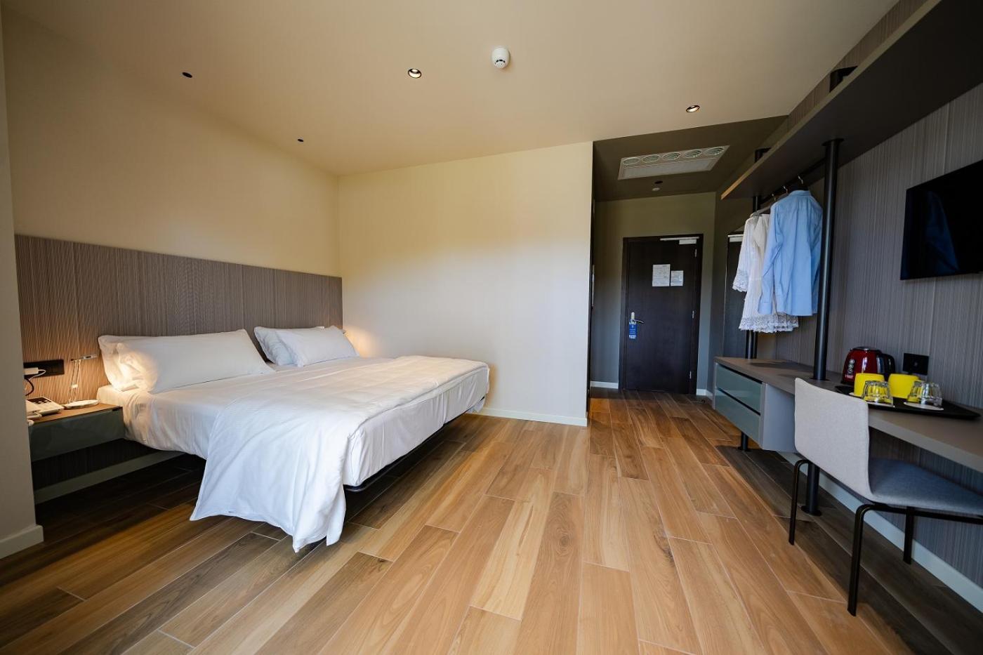 Il Tridente Hotel 비비오네 외부 사진