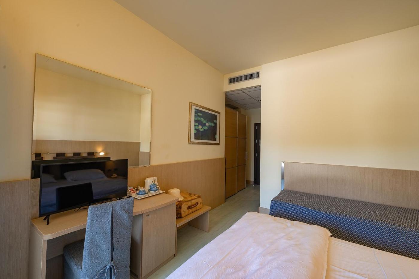 Il Tridente Hotel 비비오네 외부 사진