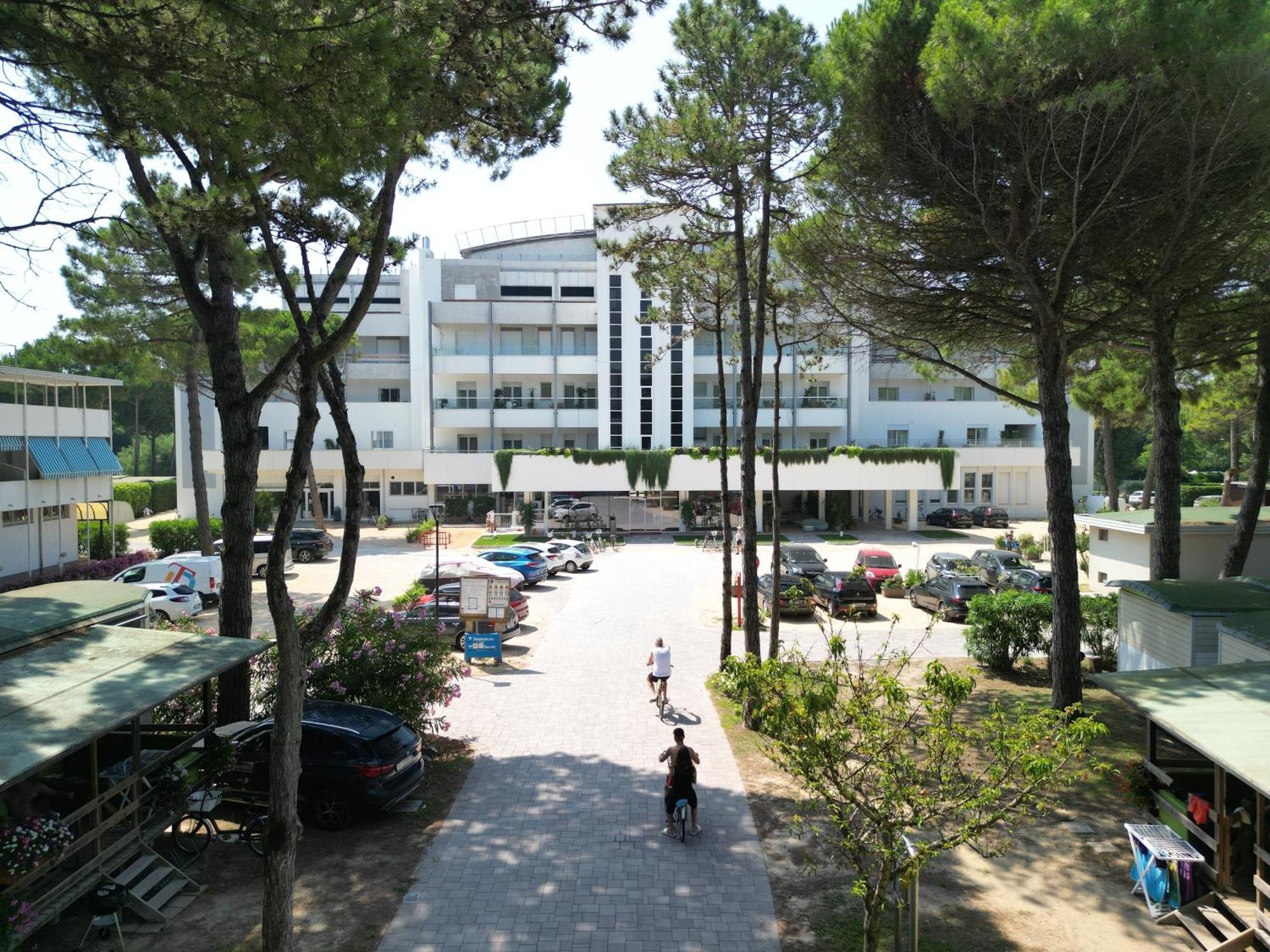Il Tridente Hotel 비비오네 외부 사진